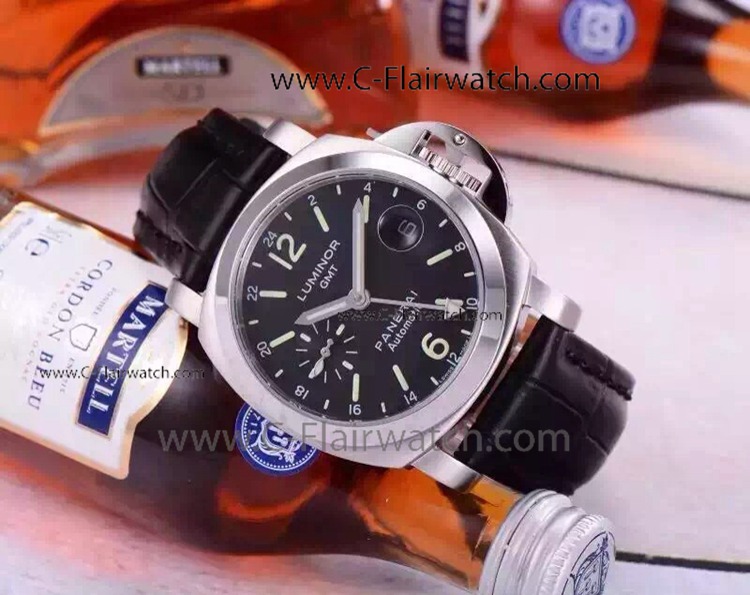 Fake Luminor GMT Panerai SS Black Dial Watch